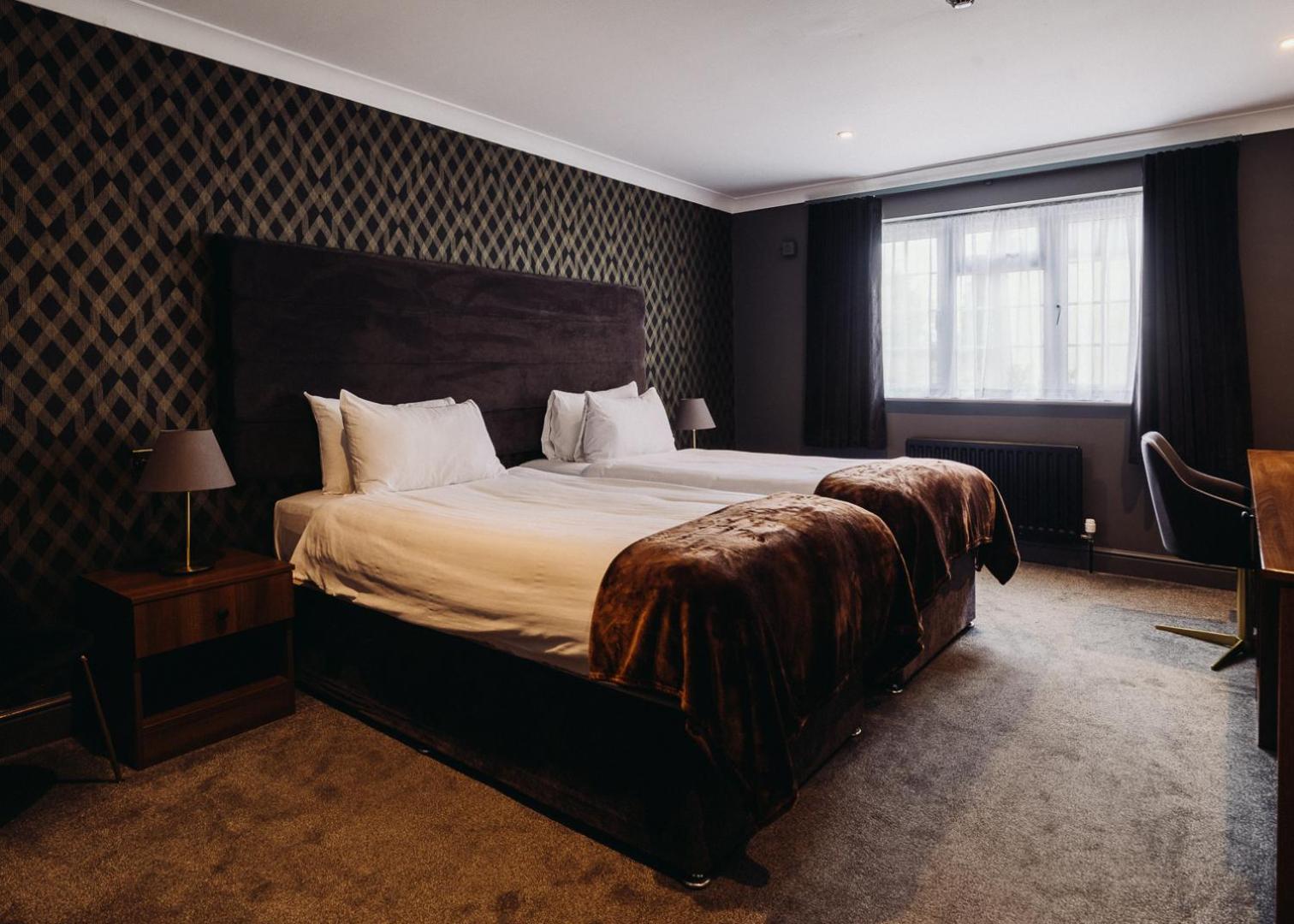 The Chesterton Hotel Бистер Экстерьер фото