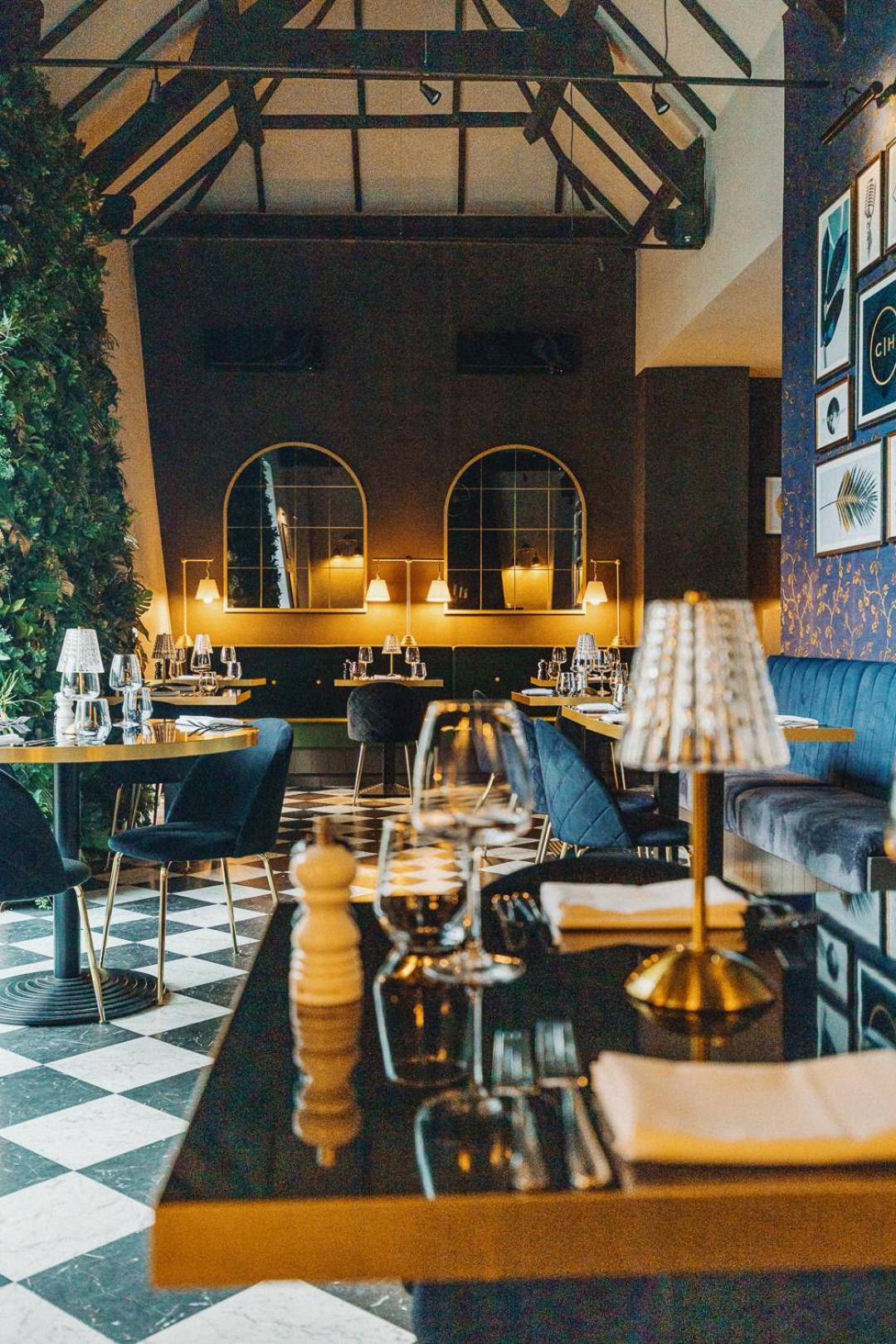 The Chesterton Hotel Бистер Экстерьер фото